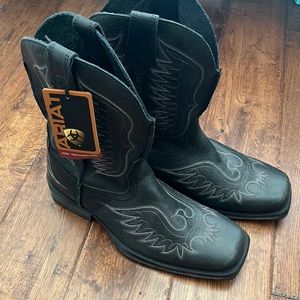 Ariat Rambler Black boots NEW!